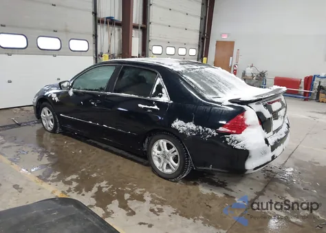 2007 Honda Accord 2.4 Ex z USA, uszkodzony, nr VIN 1HGCM56797A090970